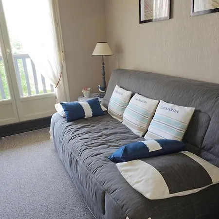 Bright Cozy Cocoon Near The Sea *